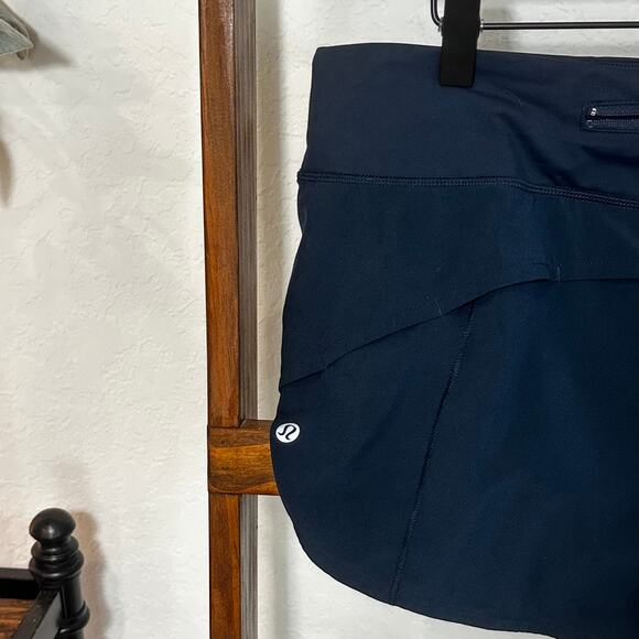 lululemon athletica Pants - Lululemon Navy Athletic Shorts Size 12 Women's Built-In Liner
